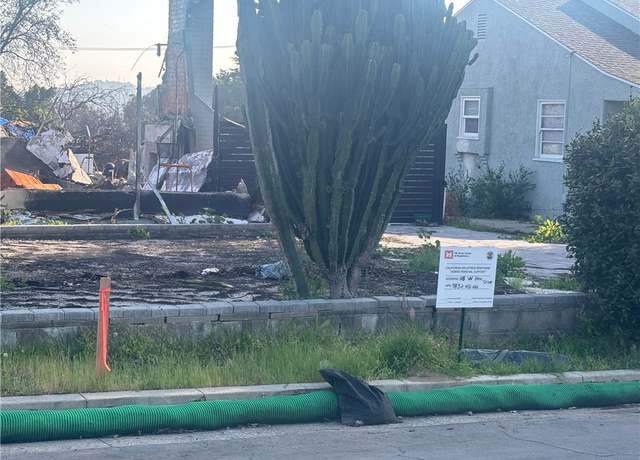 Property at 118 W Pine St, Altadena, CA 91001