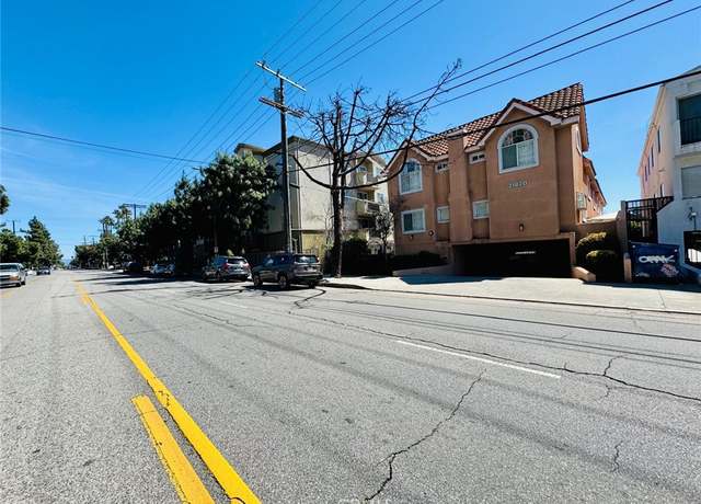 Property at 21820 SATICOY St W Unit A, Canoga Park, CA 91304, 2 beds, 2.5 baths