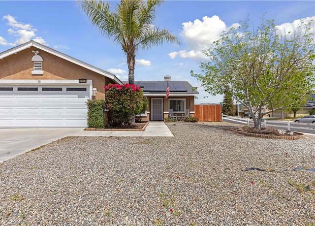 Property at 42994 Victorian Dr, Hemet, CA 92544, 3 beds, 2 baths