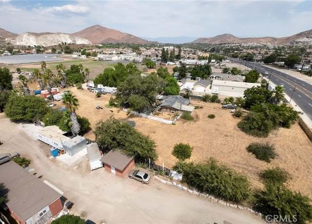 Property at 3545 Valley Way, Jurupa Valley, CA 92509, 3 beds, 1 bath