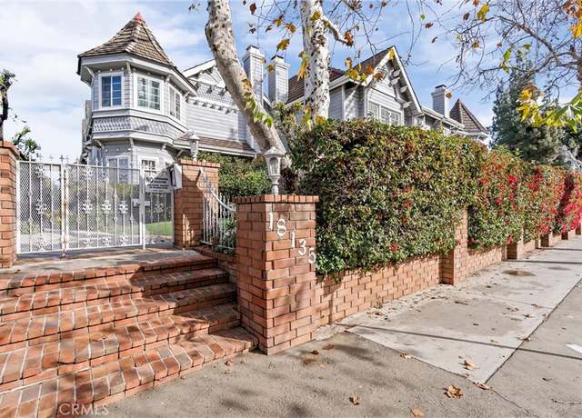 Property at 18135 Burbank Blvd #2, Tarzana, CA 91356, 2 beds, 3 baths