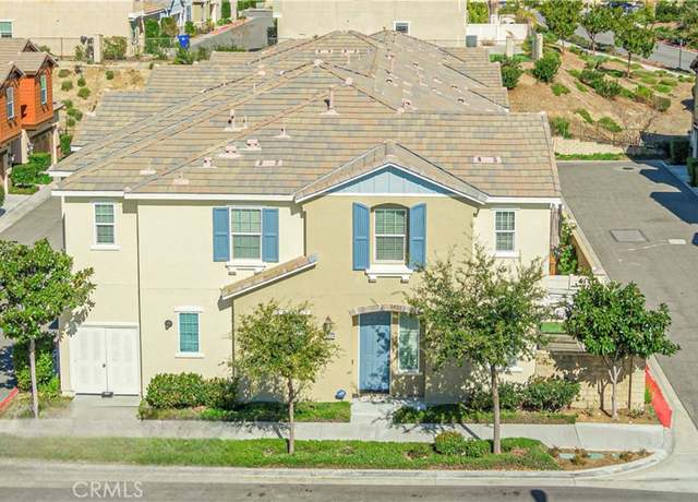 Property at 22059 Barrington Way, Saugus, CA 91350, 3 beds, 2.5 baths