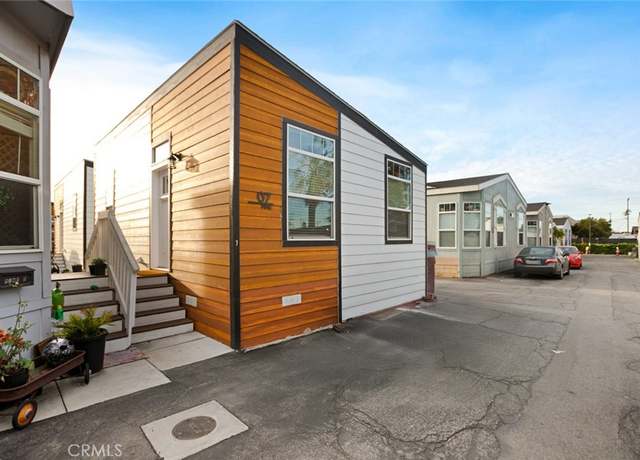 Property at 8250 Lankershim Blvd #29, North Hollywood, CA 91605, 2 beds, 1 bath