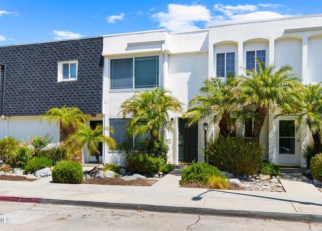 Property at 10801 Blix St #2, Toluca Lake, CA 91602, 2 beds, 1.5 baths