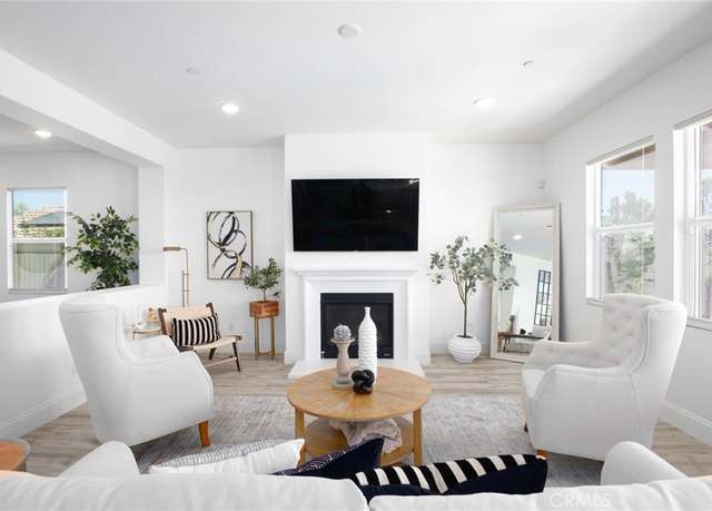 Property at 4062 Tamarind Rdg, Lake Elsinore, CA 92530, 5 beds, 2.5 baths