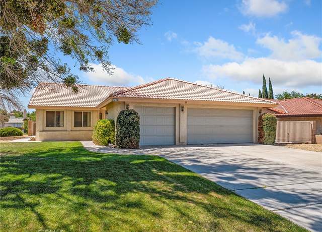 Property at 12700 Pinehurst Trl, Victorville, CA 92395, 3 beds, 2 baths