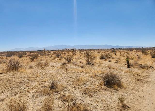 Property at 1 La Mesa Rd, Phelan, CA 92371