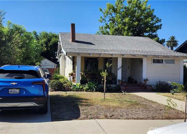 Property at 2046 W 29th St, Los Angeles, CA 90018, 2 beds, 1 bath