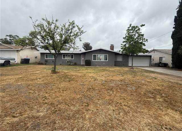 Property at 41121 Johnston Ave, Hemet, CA 92544, 4 beds, 2.5 baths