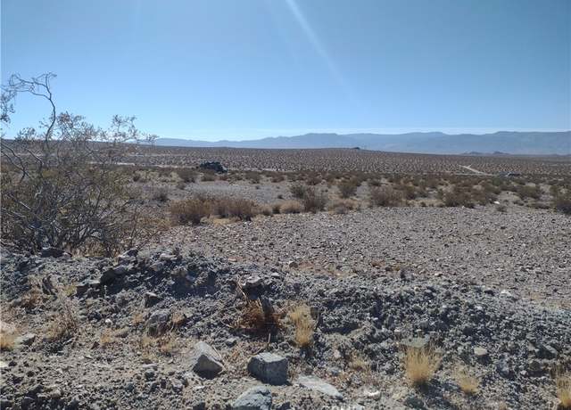Property at 10 Smoke Bush Rd, Lucerne Valley, CA 92356