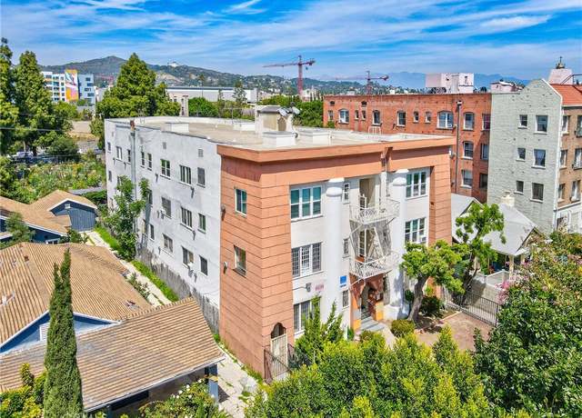 Property at 5617 La Mirada Ave, Los Angeles, CA 90038, 30 baths
