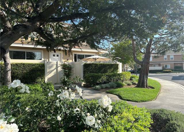 Property at 8439 E Arrowhead Way E, Anaheim Hills, CA 92808, 2 beds, 2.5 baths
