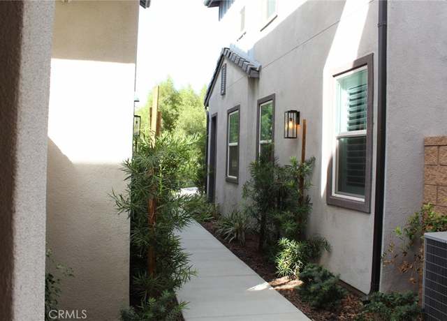 Property at 15974 Jamie Ln #2, Fontana, CA 92336, 3 beds, 2 baths