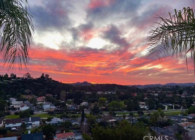 Property at 4310 Torreon Dr, Woodland Hills, CA 91364, 3 beds, 2.5 baths