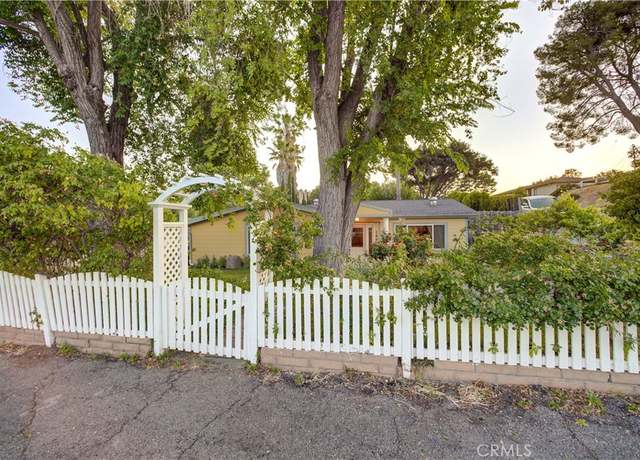 Property at 149 Vine St, Paso Robles, CA 93446, 3 beds, 2 baths