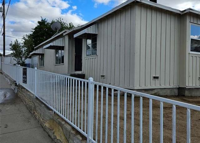 Property at 1100 W Buena Vista St, Barstow, CA 92311, 3 beds, 1 bath