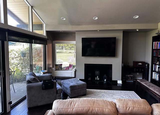 Property at 32688 Taspa Ct, Valley Center, CA 92082, 3 beds, 3 baths