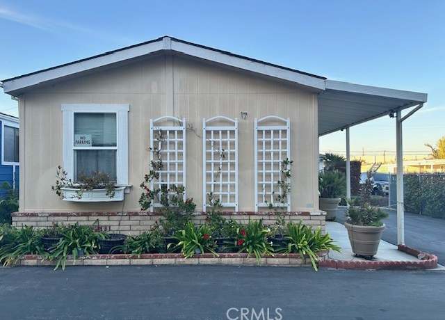 Property at 1660 Whittier Ave #17, Costa Mesa, CA 92627, 1 bed, 1 bath