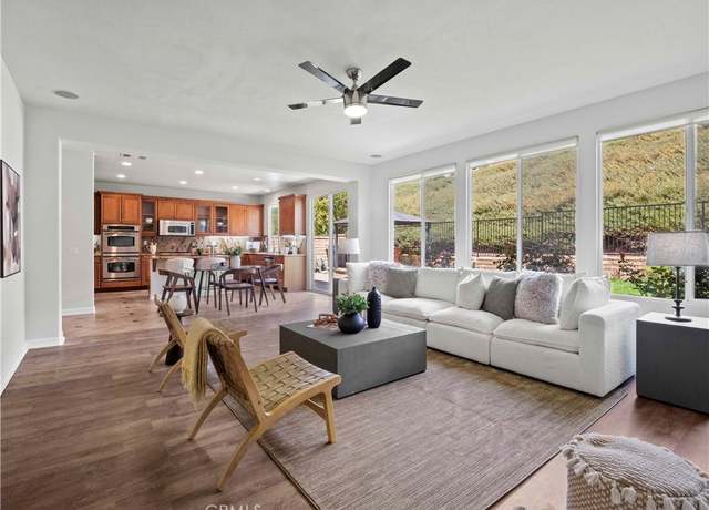 Property at 19669 Mathilde Ln, Saugus, CA 91350, 5 beds, 4 baths