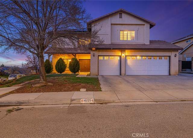 Property at 4225 Grandview Dr, Palmdale, CA 93551, 5 beds, 3 baths