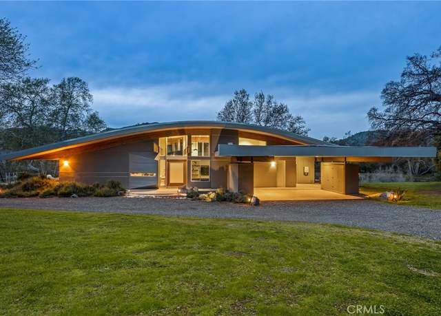 Property at 26210 Elwood Rd, Sanger, CA 93657, 2 beds, 2 baths