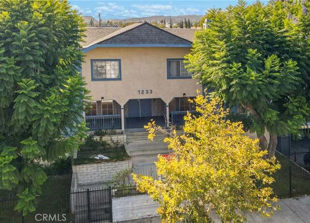 Property at 7233 Loma Verde Ave, Canoga Park, CA 91303, 42 beds, 42 baths