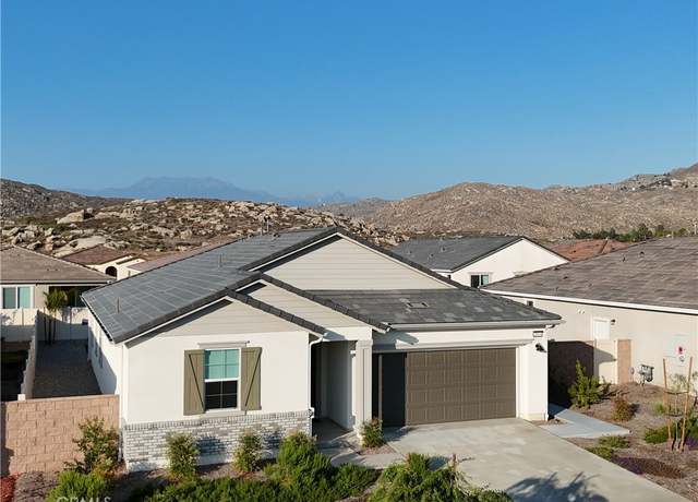 Property at 2644 Forestrun St, Hemet, CA 92543, 4 beds, 2 baths