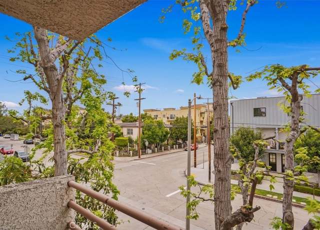 Property at 11230 Peach Grove St #206, North Hollywood, CA 91601, 2 beds, 2 baths