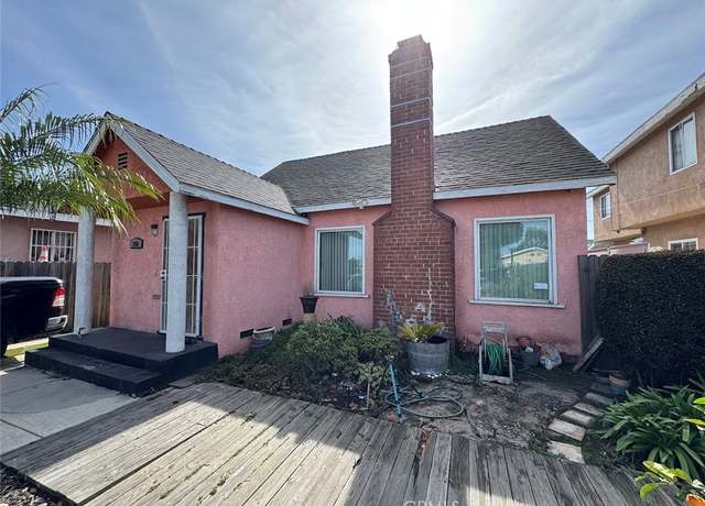 Property at 220 W 97th St, Los Angeles, CA 90003, 2 beds, 1 bath
