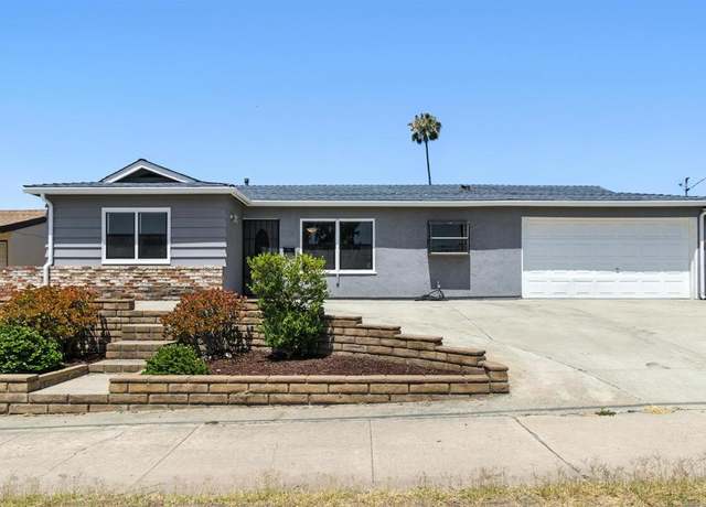Property at 9352 Carlton Hills Blvd, Santee, CA 92071, 3 beds, 2 baths