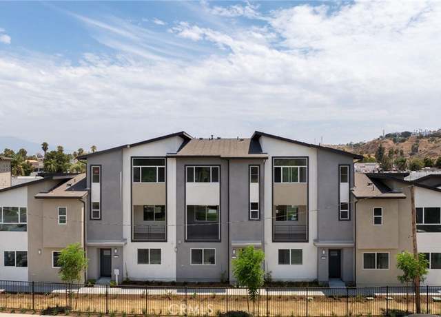 Property at 1114 Santo Antonio Dr, Colton, CA 92324, 4 beds, 3.5 baths