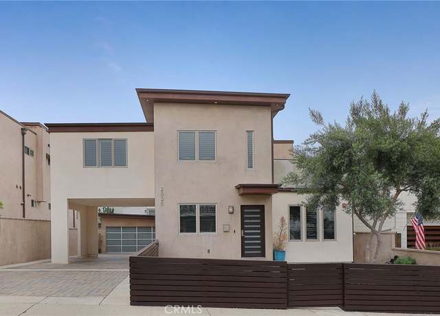 Property at 2025 Prospect Ave, Hermosa Beach, CA 90254, 4 beds, 3 baths