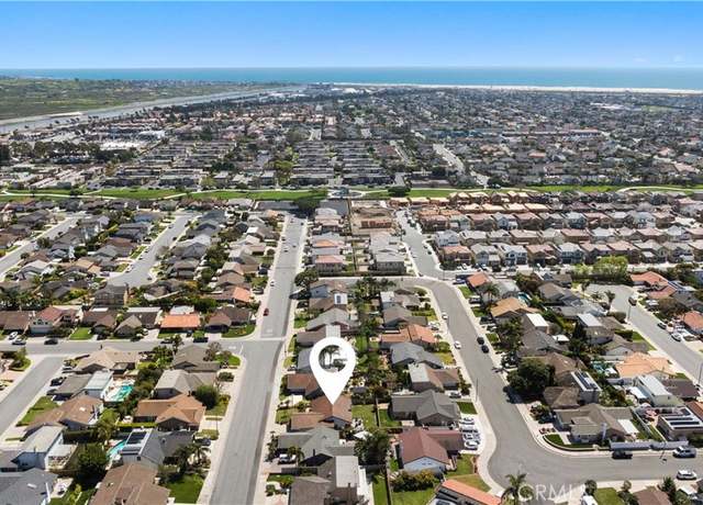 Property at 21041 Strathmoor Ln, Huntington Beach, CA 92646, 3 beds, 2 baths