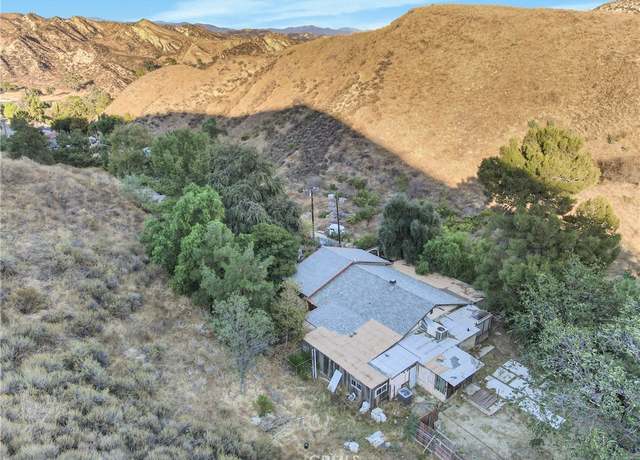 Property at 28869 Paradise Rd, Castaic, CA 91384, 3 beds, 2 baths