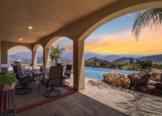 Property at 944 Rainbow Crest Rd, Fallbrook, CA 92028, 3 beds, 2 baths