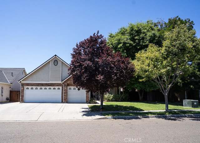 Property at 3235 N Arroyo Ave, Fresno, CA 93727, 4 beds, 2 baths