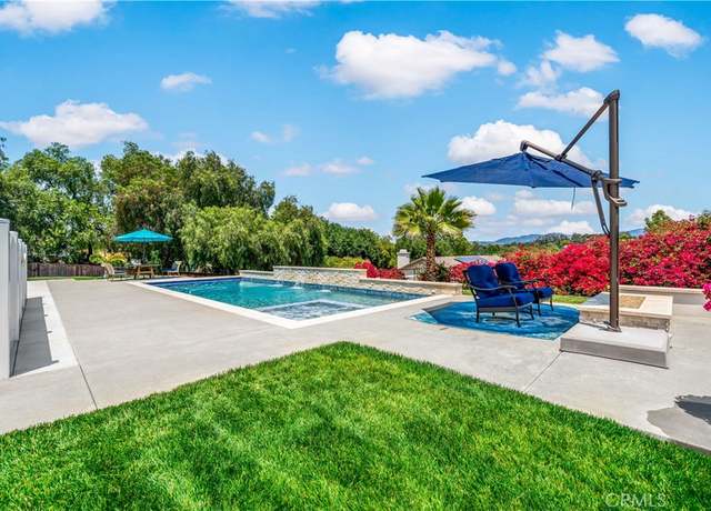 Property at 1408 Devin Dr, Fallbrook, CA 92028, 4 beds, 3.5 baths