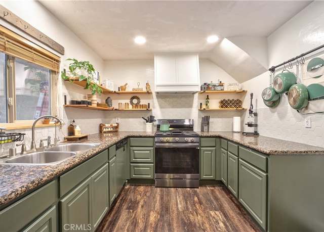 Property at 1271 Marjorie Pl, Escondido, CA 92027, 4 beds, 2 baths