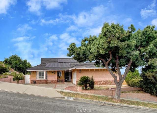 Property at 2121 Velez Dr, Rancho Palos Verdes, CA 90275, 4 beds, 2 baths