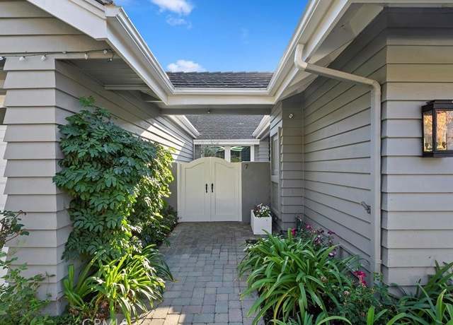 Property at 7 Northampton Ct #104, Newport Beach, CA 92660, 2 beds, 2.5 baths