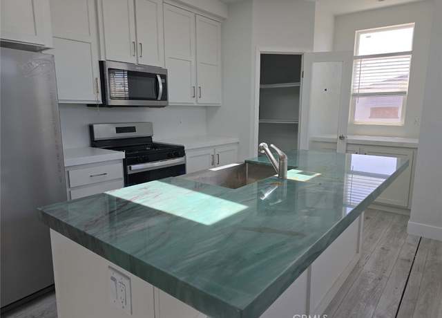 Property at 432 S Harbor Blvd #101, Santa Ana, CA 92704, 3 beds, 2 baths