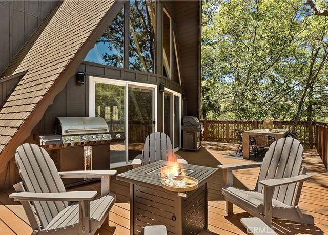 Property at 1296 Calgary Dr, Lake Arrowhead, CA 92352, 4 beds, 3 baths