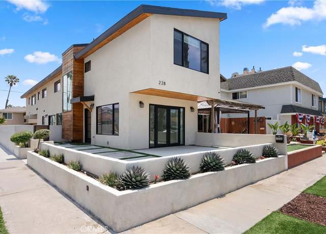Property at 228 20th St, Huntington Beach, CA 92648, 4 beds, 3.5 baths