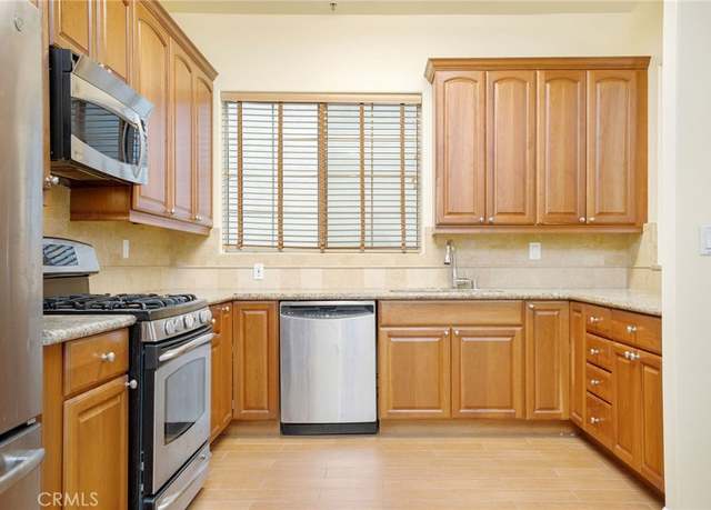 Property at 3535 Dunn Dr #106, Los Angeles, CA 90034, 2 beds, 2.5 baths