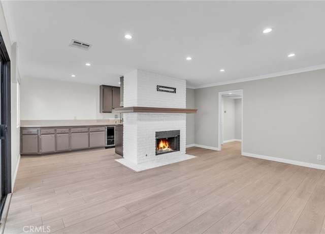 Property at 8641 Glenoaks Blvd #107, Sun Valley, CA 91352, 2 beds, 2 baths