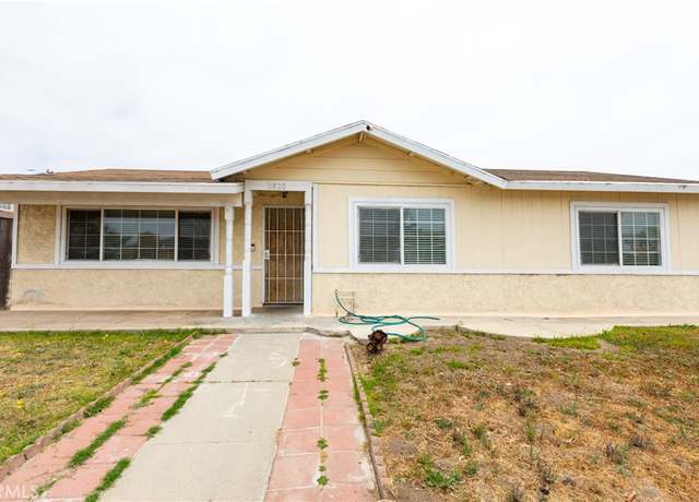 Property at 2820 S M St, Oxnard, CA 93033, 3 beds, 2 baths