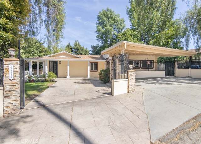 Property at 4844 Escobedo Dr, Woodland Hills, CA 91364, 3 beds, 2 baths