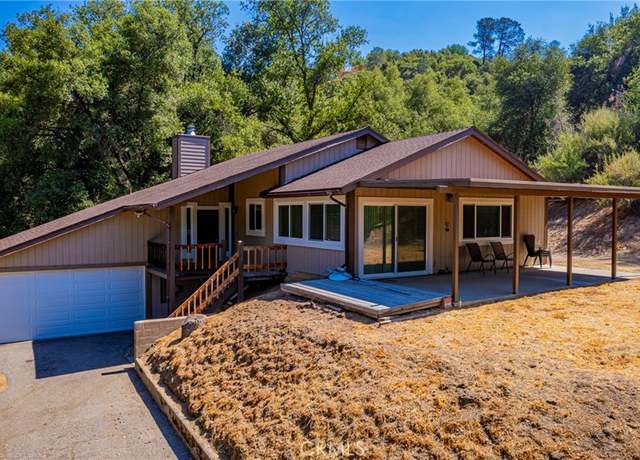 Property at 41243 Pamela Pl, Oakhurst, CA 93644, 3 beds, 2 baths
