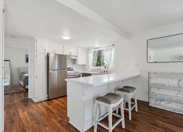 Property at 155 Rosebay Dr #31, Encinitas, CA 92024, 1 bed, 1 bath