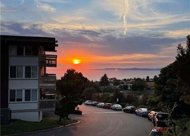Property at 29707 Island View Dr #4, Rancho Palos Verdes, CA 90275, 2 beds, 2.5 baths